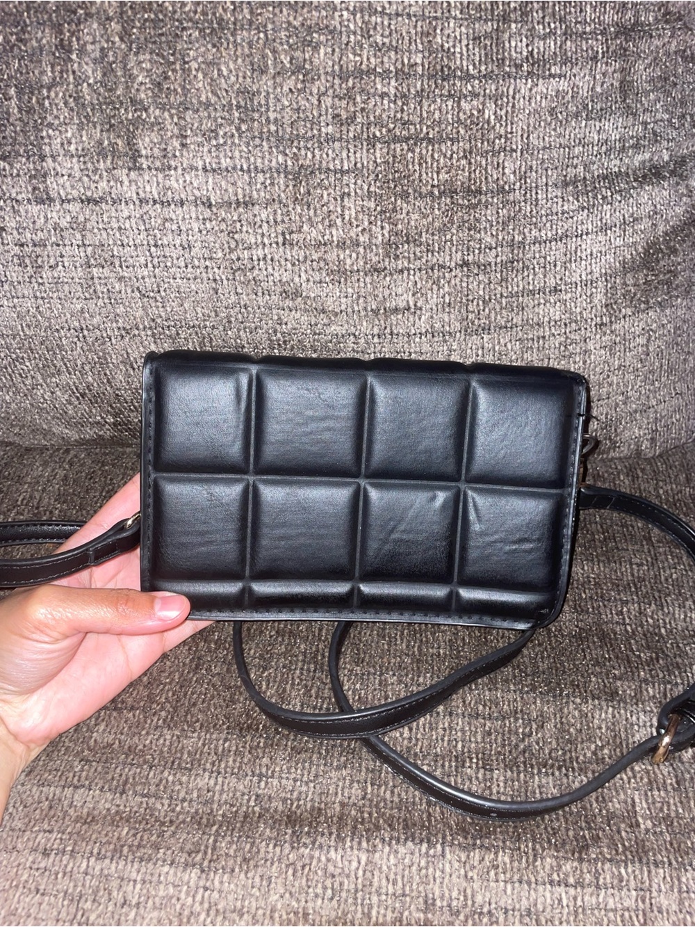 Quilted Grid Crossbody Bag - Black